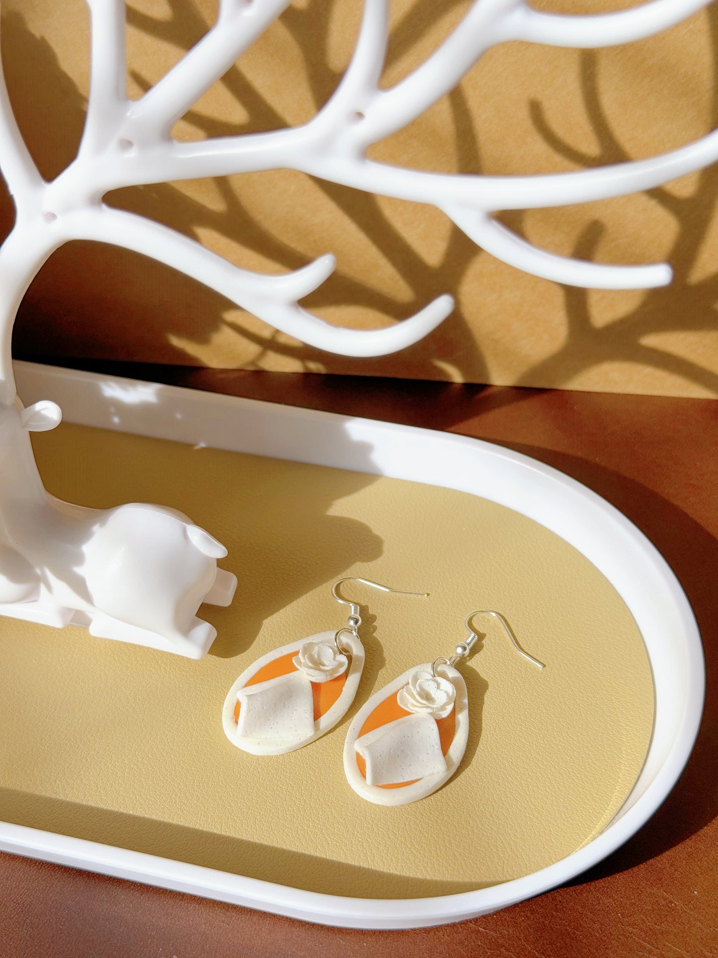 S925 Sterling Silver Hand-sculpted Earrings - Floral Relief (Classic O01)